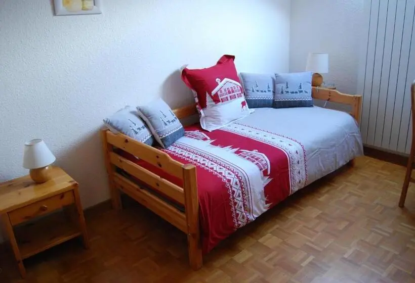スタンダードトリプルルーム, Chambre D Hôtes Kieffer Le Grand Bienfaisy