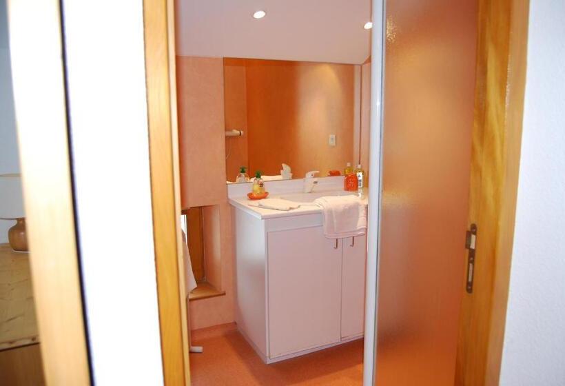 Номер Стандарт Трехместный, Chambre D Hôtes Kieffer Le Grand Bienfaisy