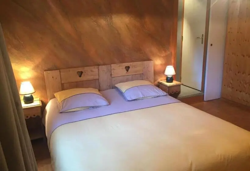庭の見えるスタンダードトリプルルーム, Chambre D Hôtes Kieffer Le Grand Bienfaisy