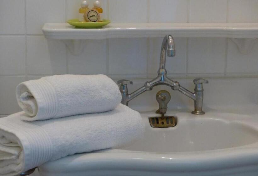 스위트, Château Du Grand Jardin