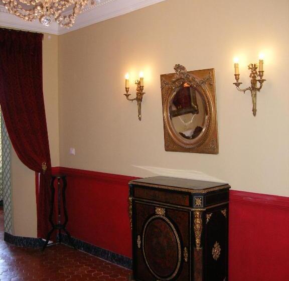 스위트, Château Du Grand Jardin