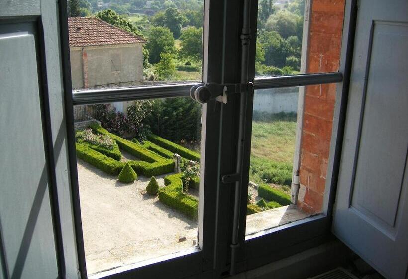 스위트, Château Du Grand Jardin