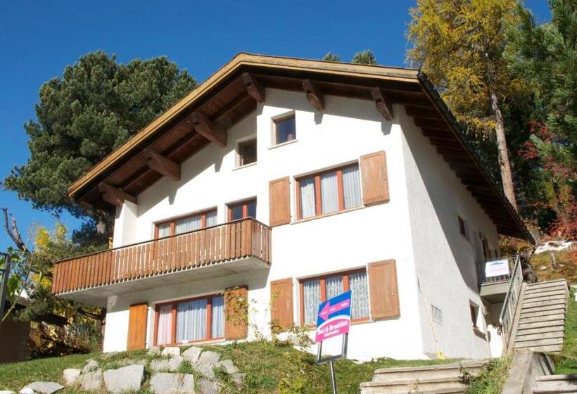 آپارتمان 3 خوابه, B&b St Moritz