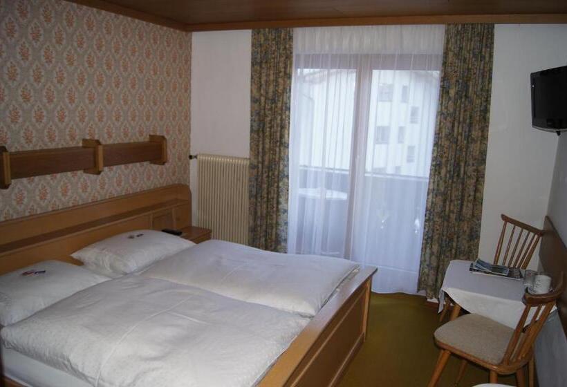 带共用浴室的标准房间, Haus Josef