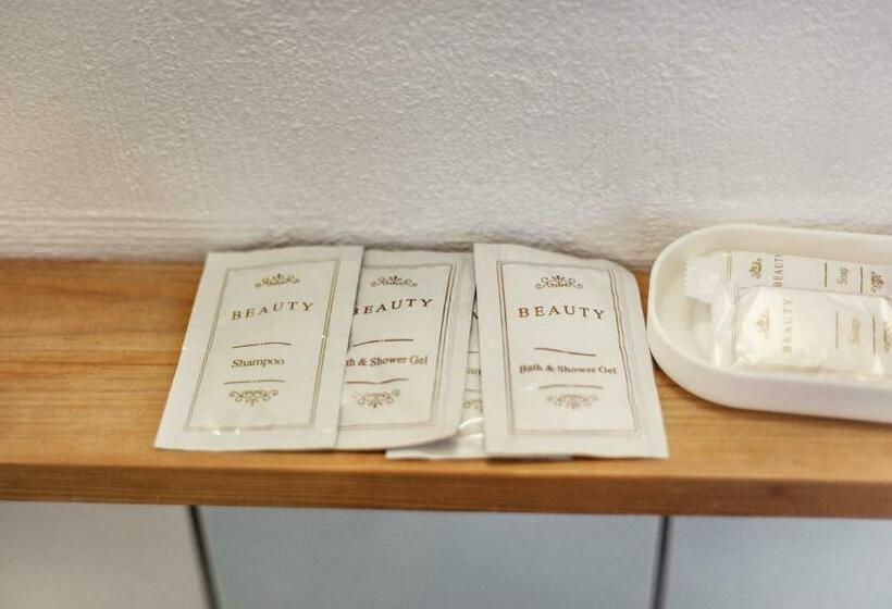 اتاق استاندارد, House Of Sun