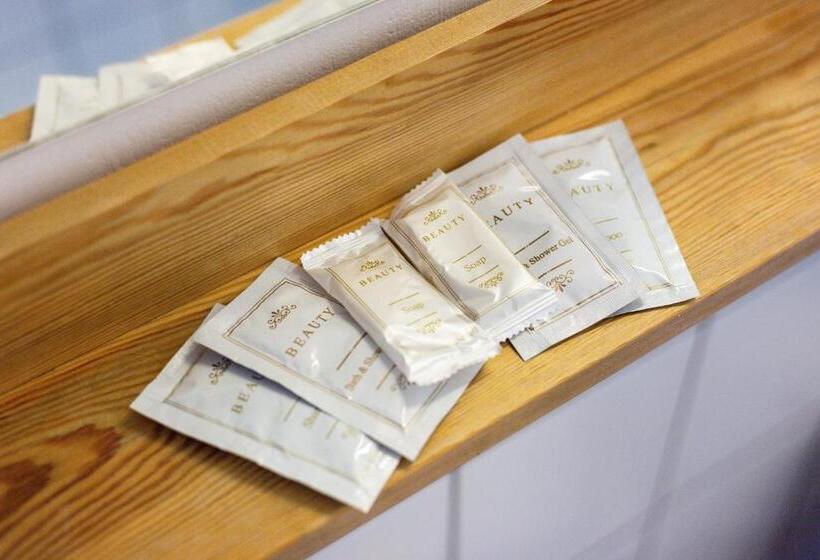 اتاق لوکس, House Of Sun