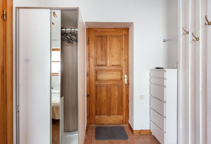 اتاق استاندارد, House Of Sun