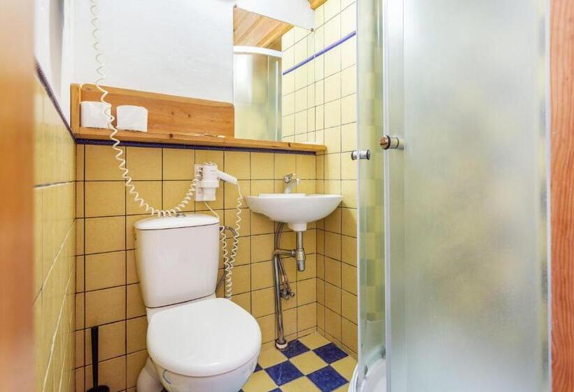 اتاق استاندارد, House Of Sun