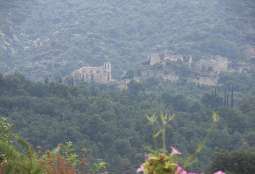 ドゥプレックスルーム, Le Jardin D Ivana B&b Avec Piscine Chauffée