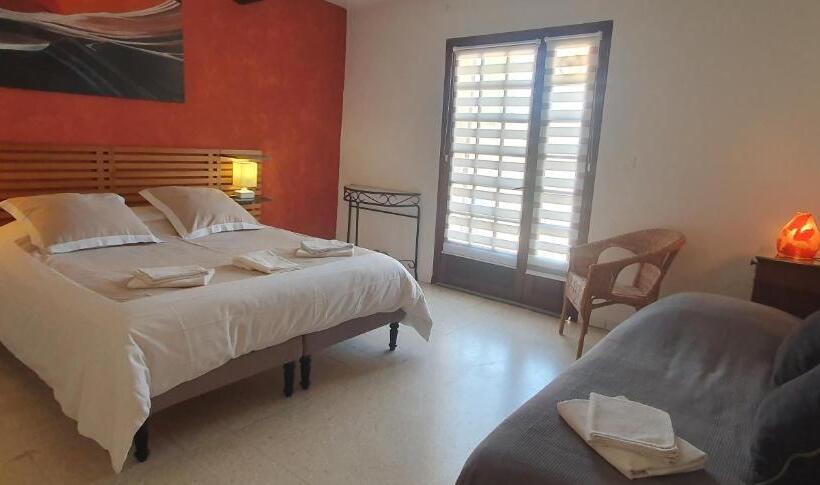 スーペリアールーム, Le Jardin D Ivana B&b Avec Piscine Chauffée