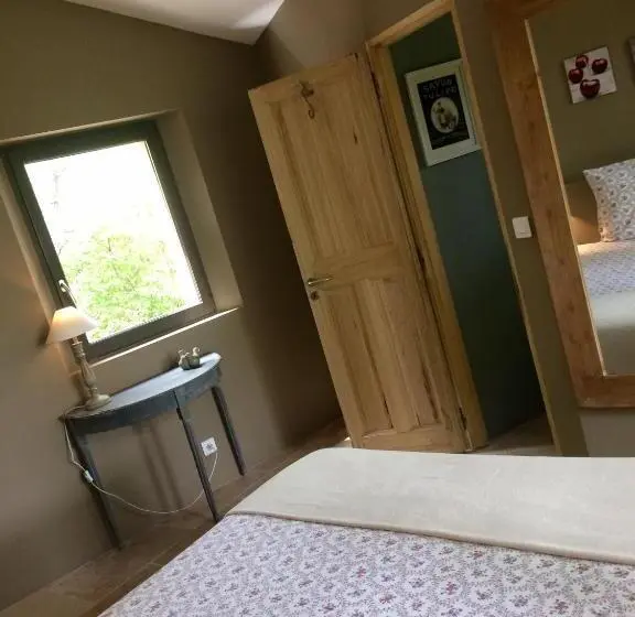 スーペリアールーム, Une Sieste En Luberon