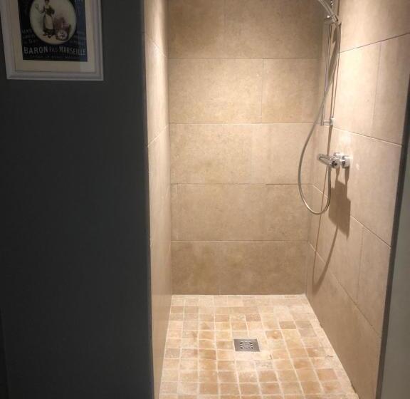 غرفة سوبيريور, Une Sieste En Luberon