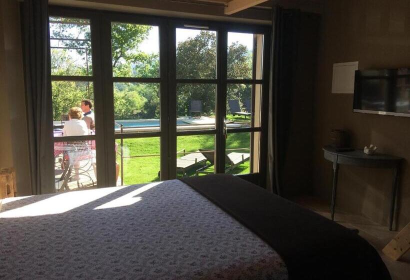 غرفة عائلية, Une Sieste En Luberon