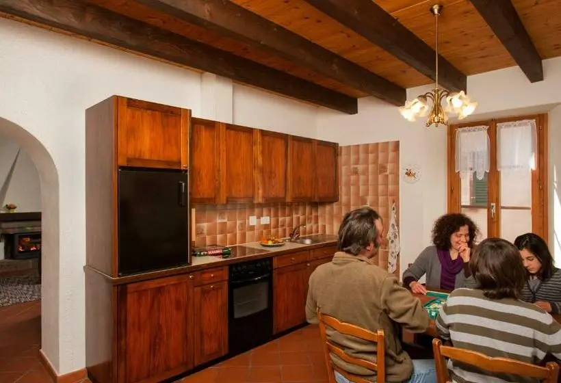 バス共有のスタンダードルーム, Charming B&b And Osteria La Crisalide