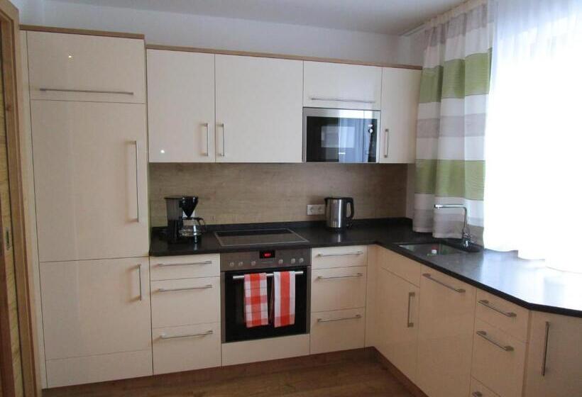 شقة غرفة واحدة, Frühstückspension Sunnhäusl