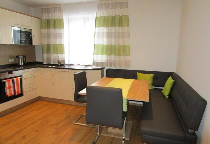 شقة غرفة واحدة, Frühstückspension Sunnhäusl