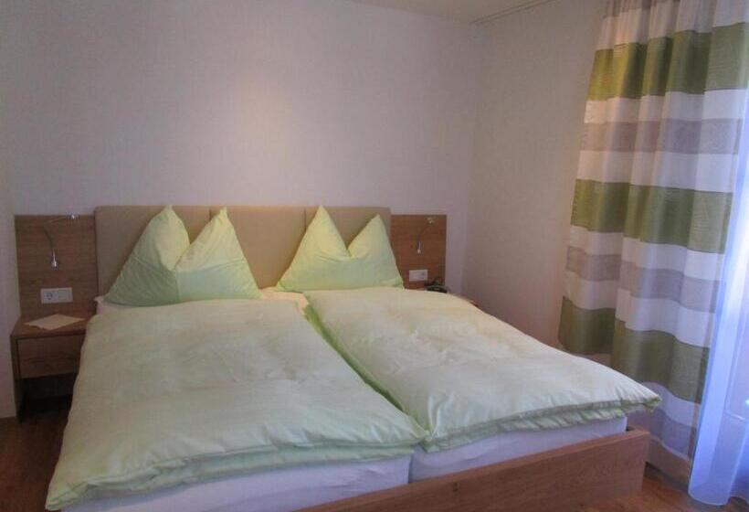 شقة غرفة واحدة, Frühstückspension Sunnhäusl