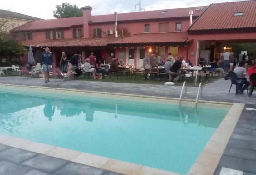 1 Bedroom Penthouse Apartment, Biogarden