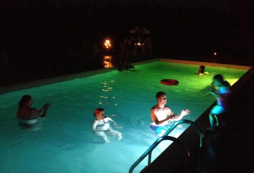 1 Bedroom Penthouse Apartment, Biogarden