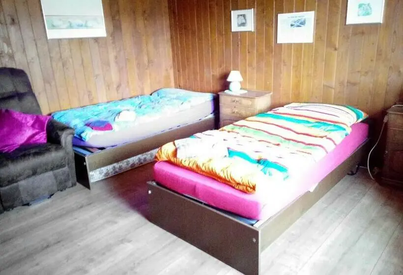 バス共有のスタンダードルーム, Chambre D Hôtes Petit Martel