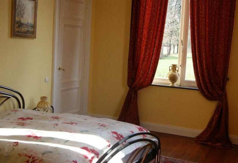 סוויטת 3 חדרי שינה, Chateau Neufays