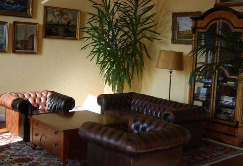 סוויטת 3 חדרי שינה, Chateau Neufays