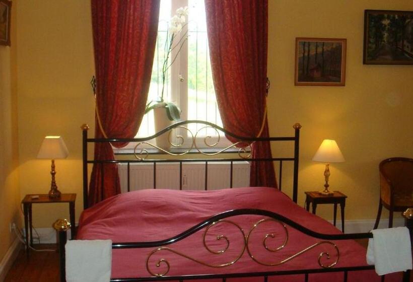 סוויטת 3 חדרי שינה, Chateau Neufays