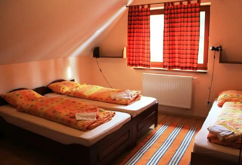 Standard Kolmen Hengen Huone, Chaty Tatra