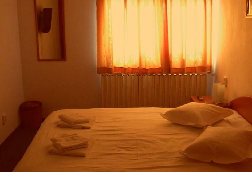 اتاق استاندارد, Vila Vitalis