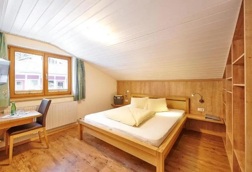 スタンダードルーム, Stockingers Guest House