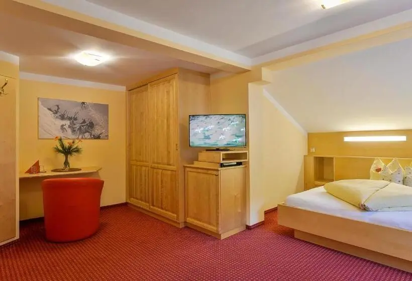 コンフォートルーム, Stockingers Guest House