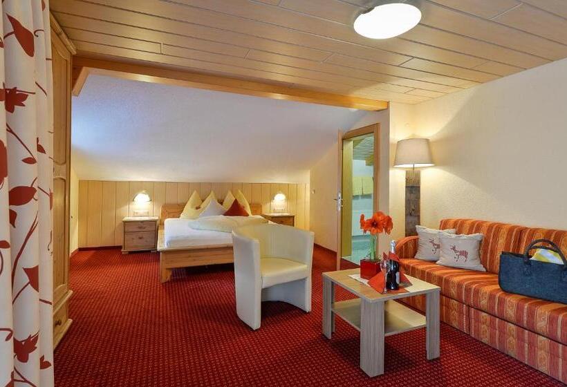 带山景的复式房间, Stockingers Guest House