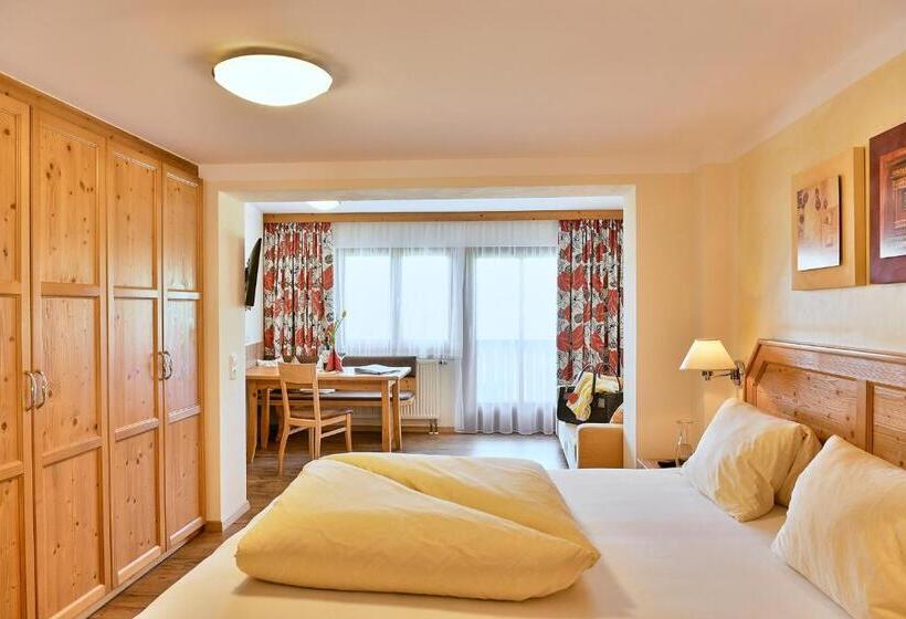 带山景的复式房间, Stockingers Guest House