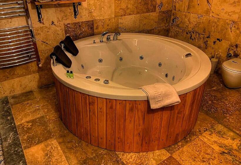 带大床的套房, Rose Valley