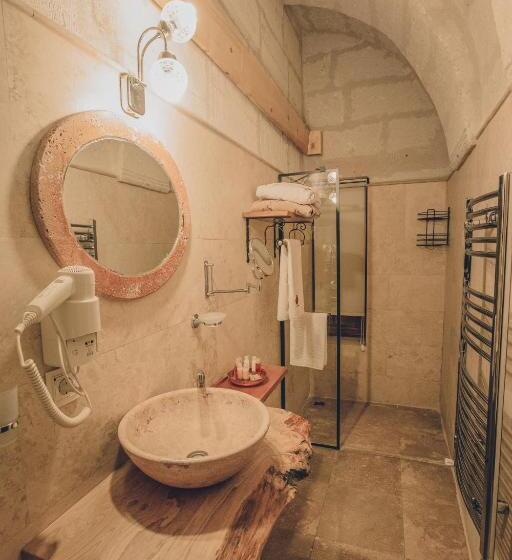 家庭间, Rose Valley