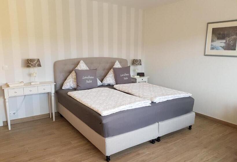 דירה בת חדר שינה 1 עם מרפסת, Landhaus Julia