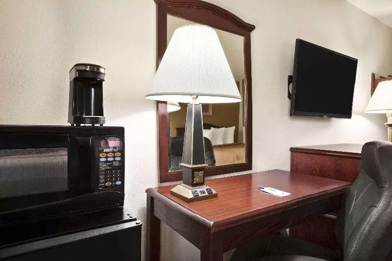 اتاق استاندارد, Holiday Inn Express Hotel & Suites Texarkana East, An Ihg