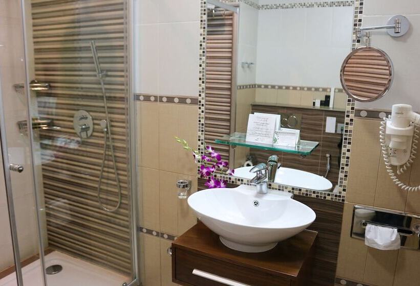 سوییت اجرایی, Elite Crystal