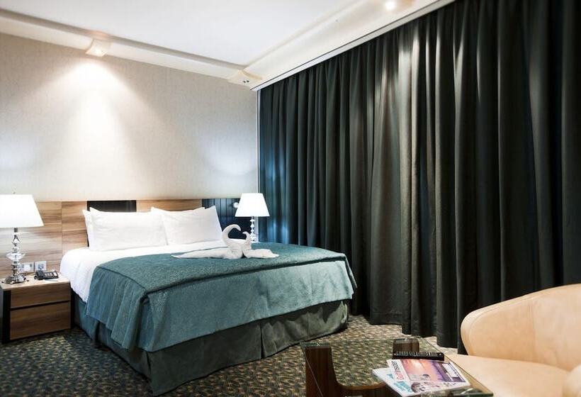 سوئیت رویال, Elite Crystal