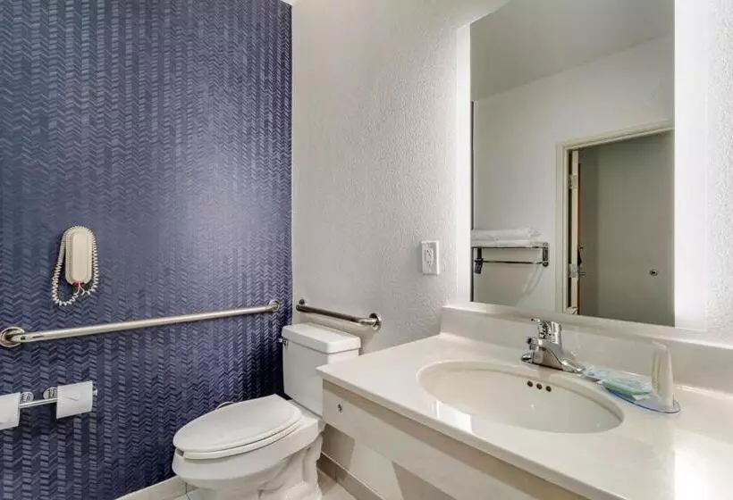 ２ダブルベッドのスタンダードルーム, Fairfield Inn & Suites Cherokee