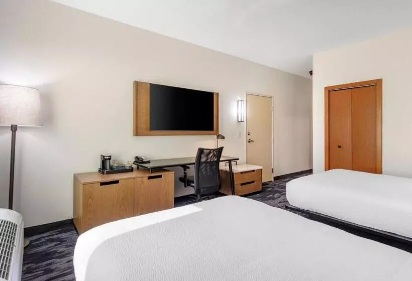 ２ダブルベッドのスタンダードルーム, Fairfield Inn & Suites Cherokee