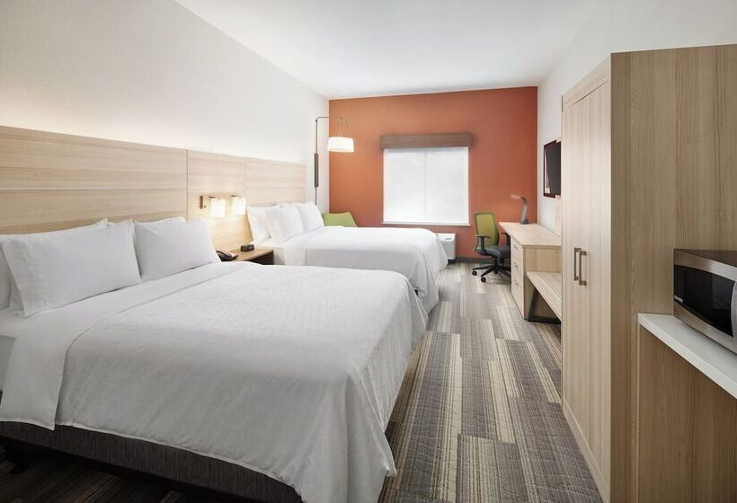 חדר סטנדרט שתי מיטות זוגיות, Holiday Inn Express Hotel & Suites Salem, An Ihg