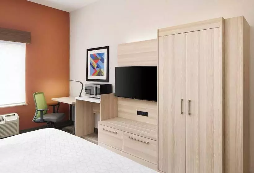 身障者適用スイートルーム, Holiday Inn Express Hotel & Suites Salem, An Ihg