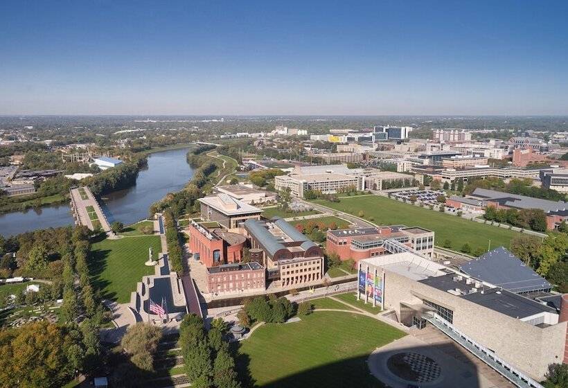 חדר סטנדרט מיטה זוגית עם נוף, Jw Marriott Indianapolis