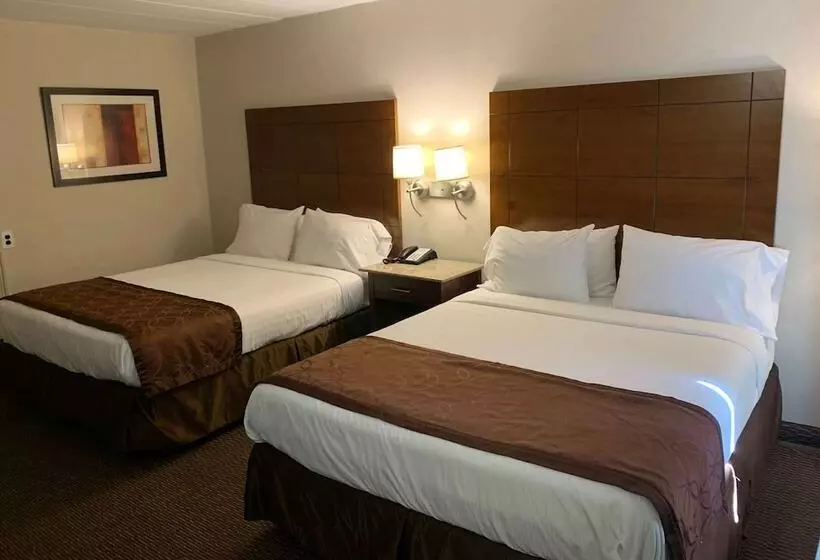 スタンダードスタジオ, Ramada By Wyndham Rockville Centre