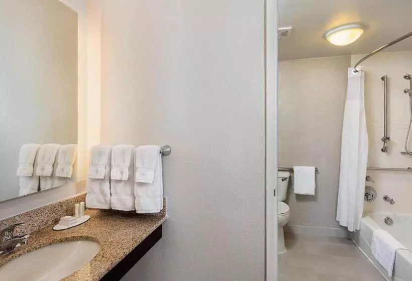 スタンダードスタジオ, Residence Inn Louisville Downtown
