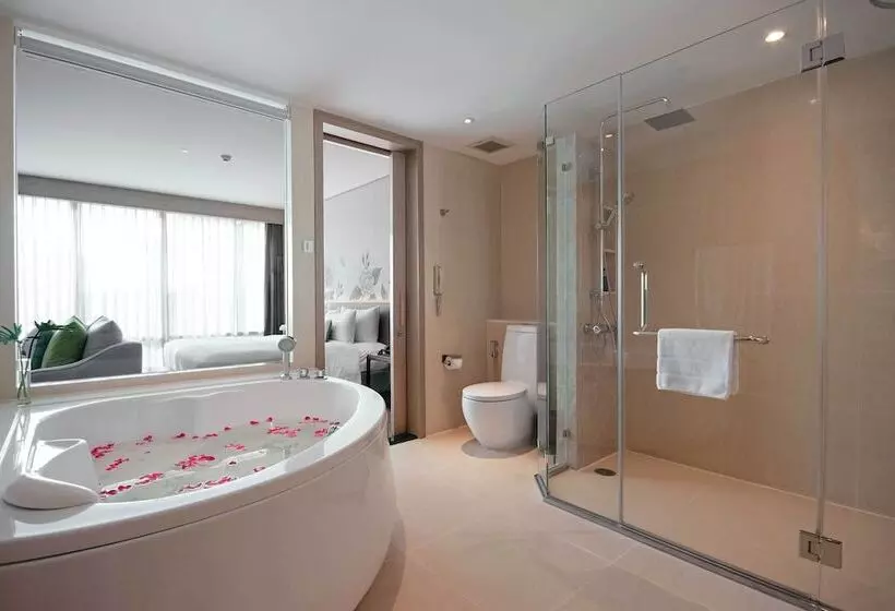 اتاق لوکس با تخت بزرگ, Sivatel Bangkok