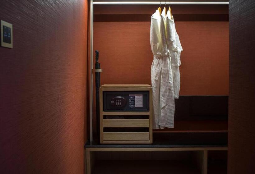 سوییت, Sivatel Bangkok