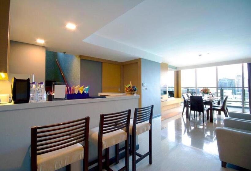 سوییت دوبلکس, Sivatel Bangkok