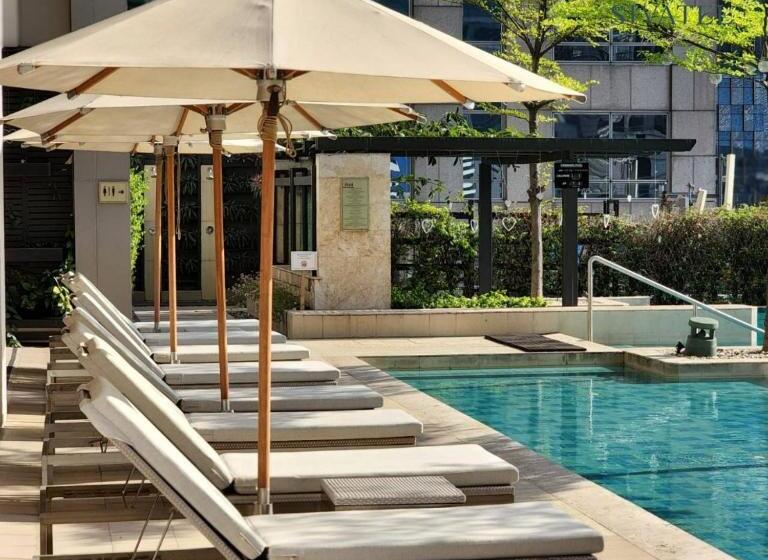 سوییت دوبلکس, Sivatel Bangkok